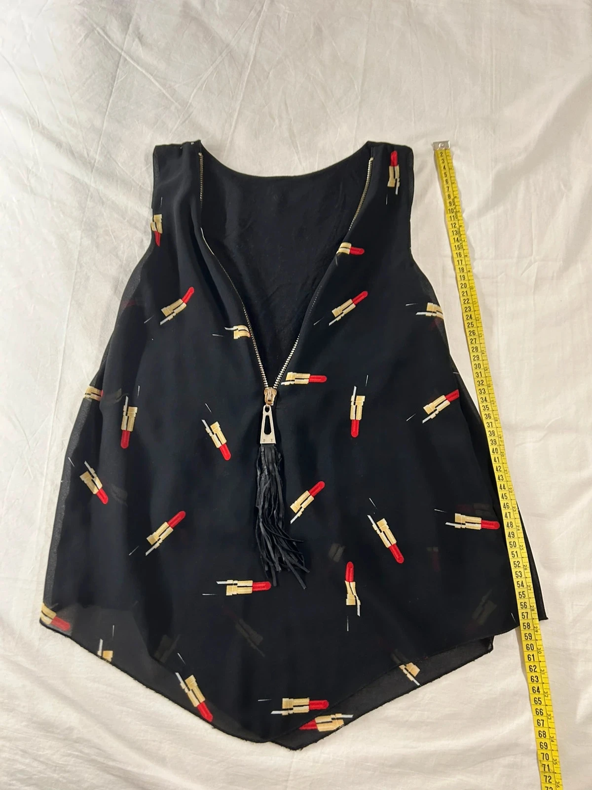 Top tank preto com estampas vintage – photo 2